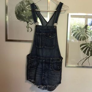 American Eagle overall shorts